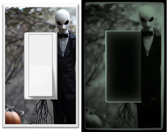 Halloween Slenderman - Plaque murale lumineuse décorative pour la maison Glow Covers - Profitez de la lumière et voyez dans le noir